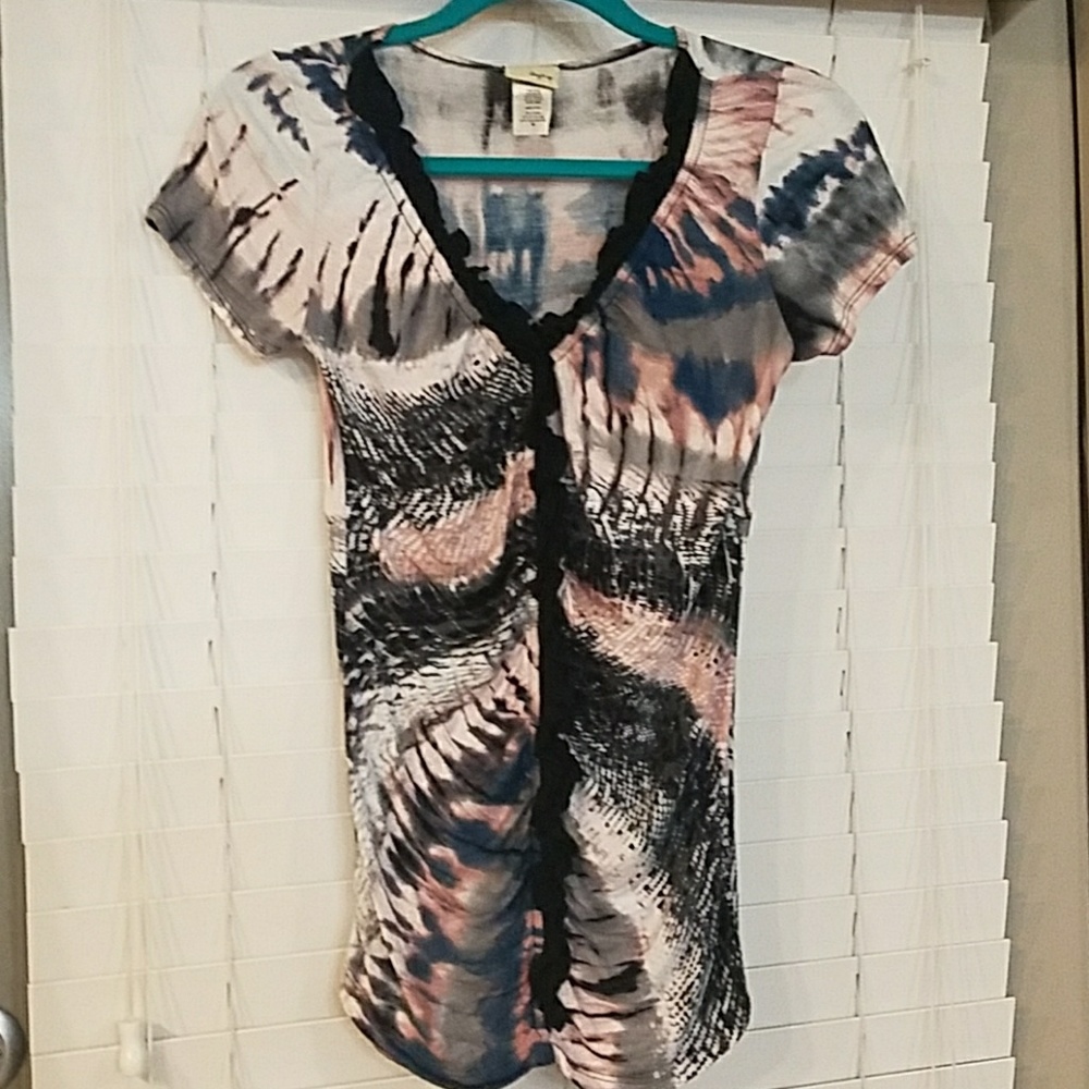 Daytrip V-Neck Tee